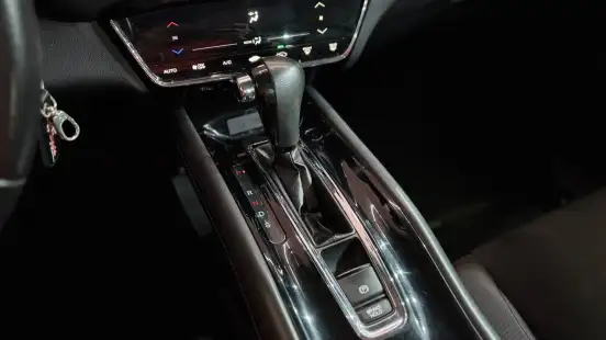 HONDA-HR-V-2021