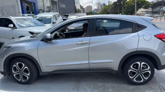 HONDA-HR-V-2017