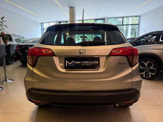 HONDA-HR-V-2015