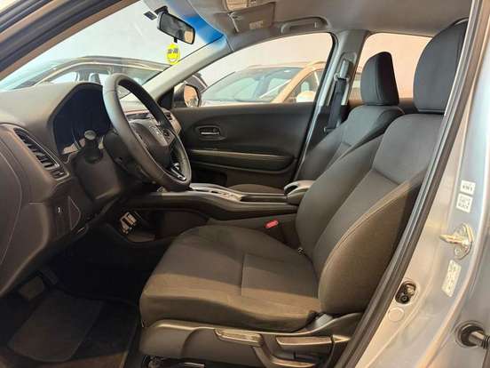 HONDA-HR-V-2015