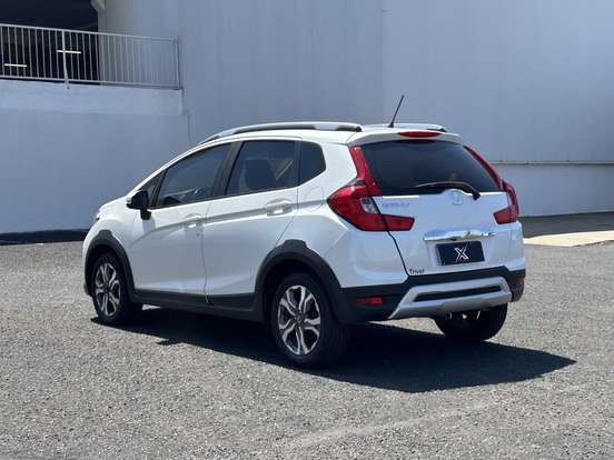 HONDA-WR-V-2017