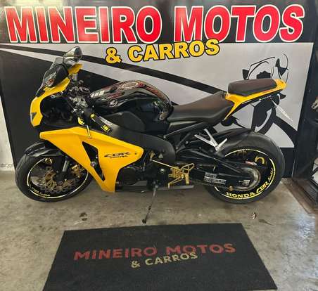 HONDA-CBR 1000RR-2008