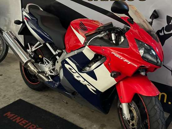HONDA-CBR 600F HONDA-CBR 600F-2002