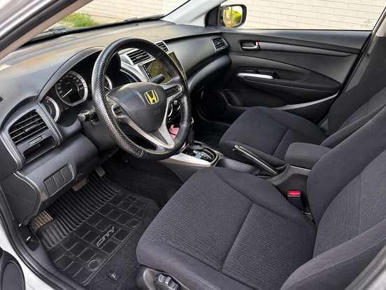 HONDA-CITY-1.5 LX 16V FLEX 4P AUTOMÁTICO HONDA-CITY-2012
