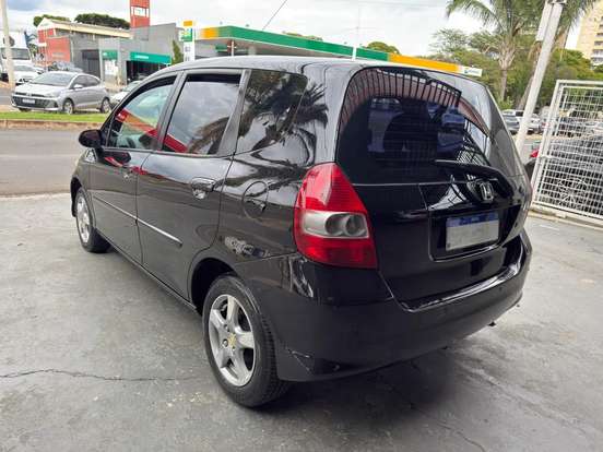 HONDA-FIT-2006