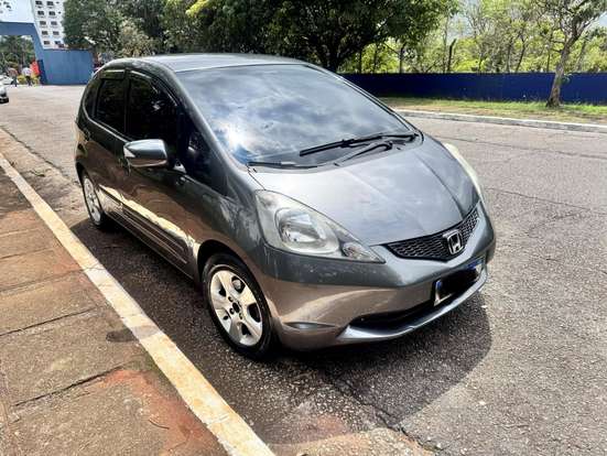 HONDA-FIT-2010