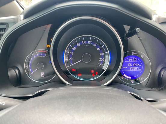 HONDA-FIT-2016