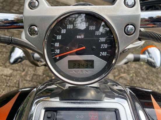 HONDA-VTX 1800C-2006