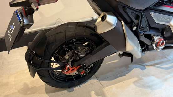 HONDA-X-ADV-2020