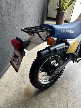 HONDA-XLX 250R-1988