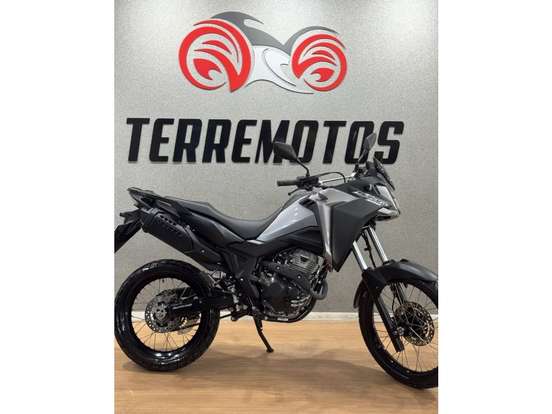 HONDA-XRE 300 SAHARA-2025