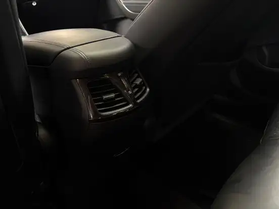 HYUNDAI-AZERA-2012