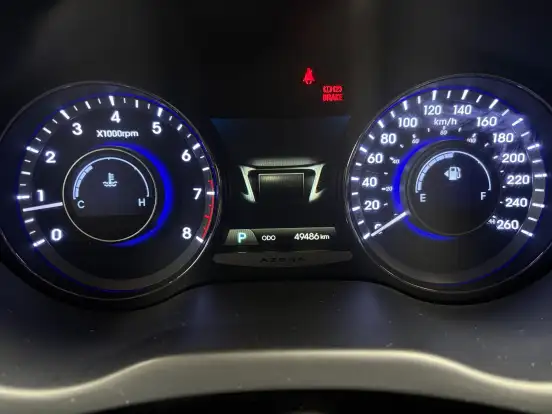 HYUNDAI-AZERA-2012