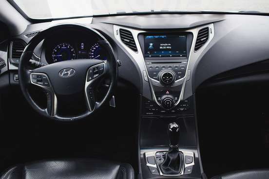 HYUNDAI-AZERA-2013