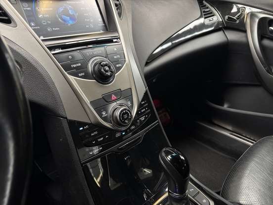 HYUNDAI-AZERA-2012