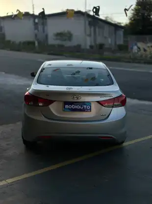 HYUNDAI-ELANTRA-2011