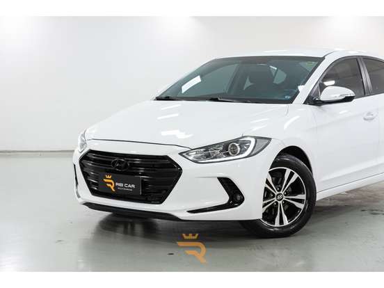 HYUNDAI-ELANTRA-2.0 16V FLEX 4P AUTOMÁTICO HYUNDAI-ELANTRA-2016