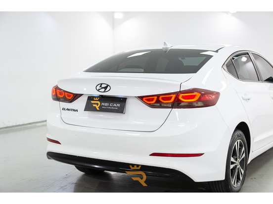 HYUNDAI-ELANTRA-2.0 16V FLEX 4P AUTOMÁTICO HYUNDAI-ELANTRA-2016