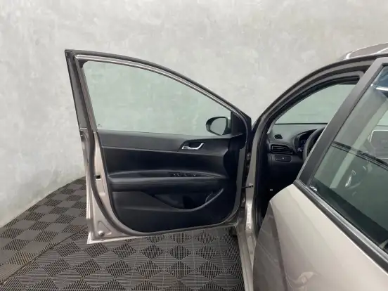 HYUNDAI-HB20-2022