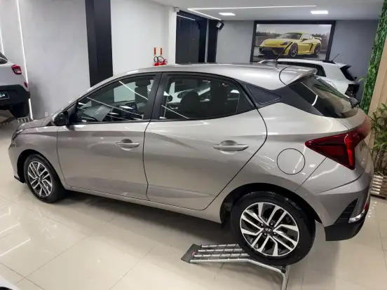HYUNDAI-HB20-2022