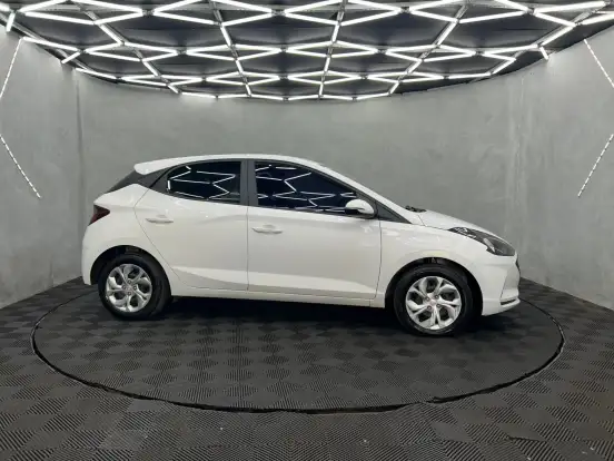 HYUNDAI-HB20-2022