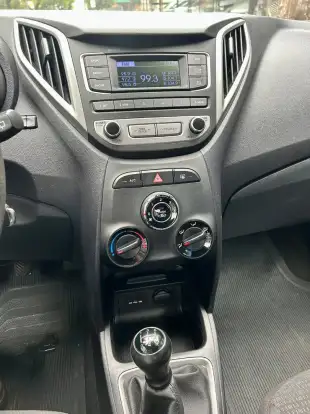 HYUNDAI-HB20-2017