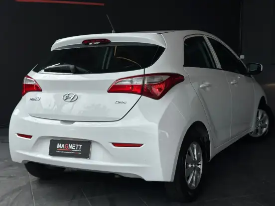HYUNDAI-HB20-1.0 COMFORT 12V FLEX 4P MANUAL HYUNDAI-HB20-2014