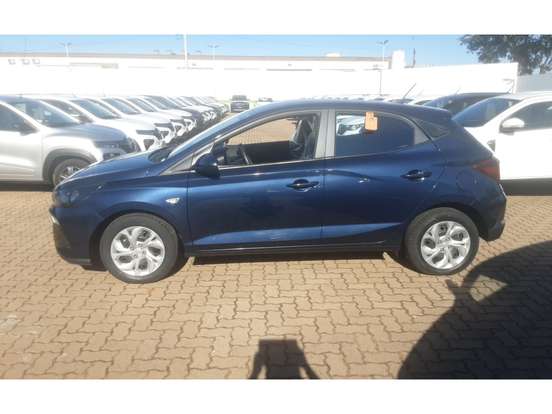 HYUNDAI-HB20-2025