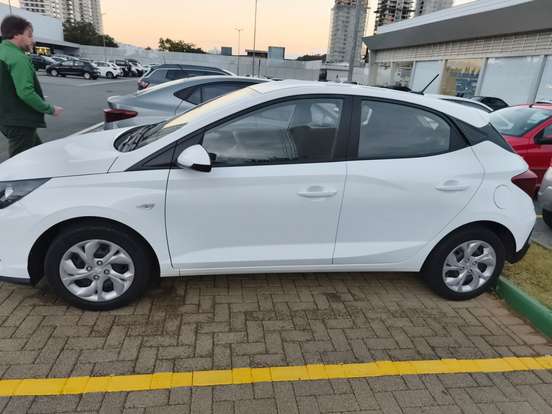 HYUNDAI-HB20-2025