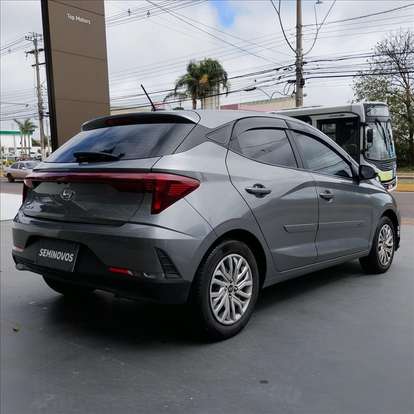 HYUNDAI-HB20-2023