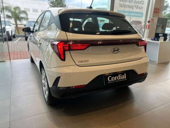 HYUNDAI-HB20-2025