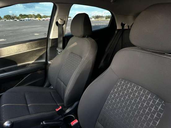 HYUNDAI-HB20-1.0 12V FLEX COMFORT PLUS MANUAL HYUNDAI-HB20-2024