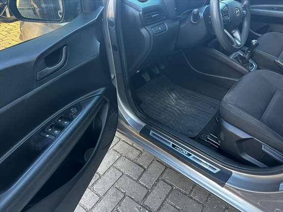 HYUNDAI-HB20-2023