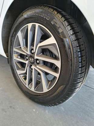 HYUNDAI-HB20-2024