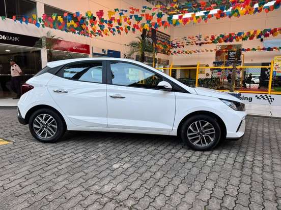 HYUNDAI-HB20-2024