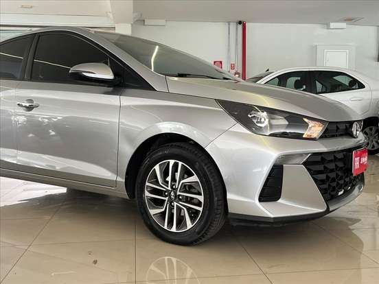 HYUNDAI-HB20-2024