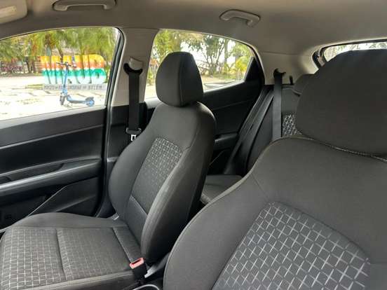 HYUNDAI-HB20-2023