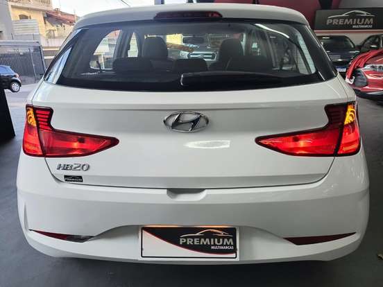 HYUNDAI-HB20-2022