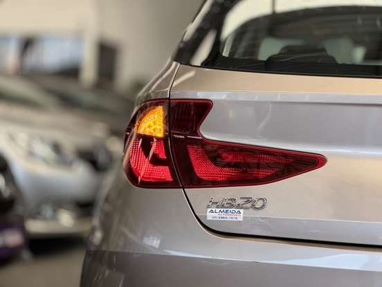 HYUNDAI-HB20-2020