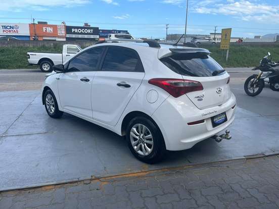 HYUNDAI-HB20-1.0 COMFORT 12V FLEX 4P MANUAL HYUNDAI-HB20-2018
