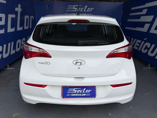 HYUNDAI-HB20-1.0 COMFORT 12V FLEX 4P MANUAL HYUNDAI-HB20-2017