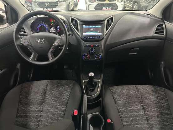 HYUNDAI-HB20-1.0 COMFORT 12V FLEX 4P MANUAL HYUNDAI-HB20-2018