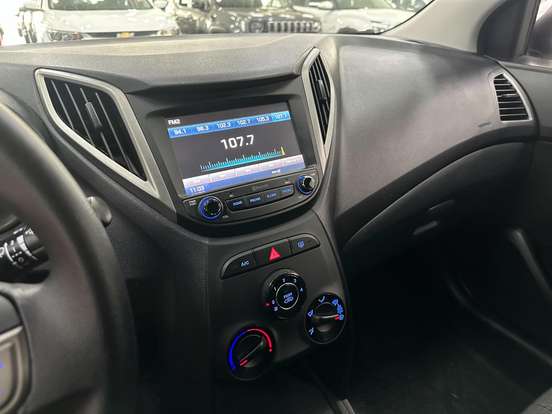 HYUNDAI-HB20-2018