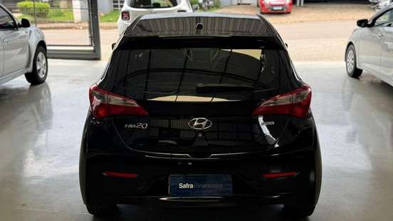 HYUNDAI-HB20-2013