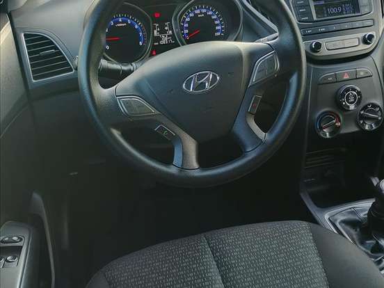 HYUNDAI-HB20-1.0 COMFORT PLUS 12V FLEX 4P MANUAL HYUNDAI-HB20-2017