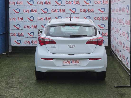 HYUNDAI-HB20-2017