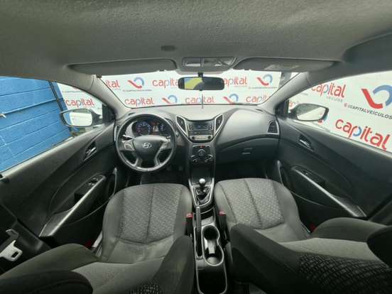 HYUNDAI-HB20-2017