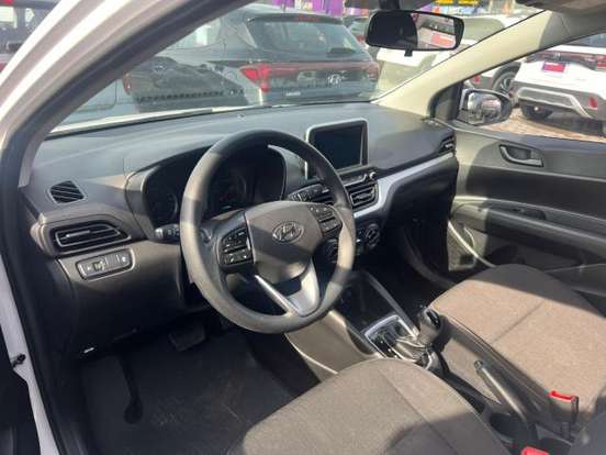 HYUNDAI-HB20-2024