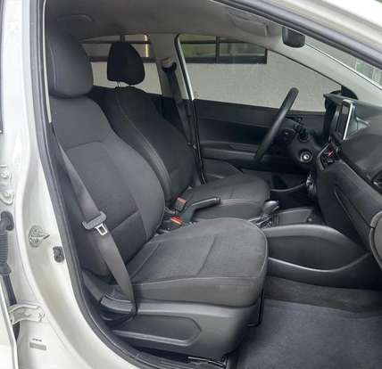 HYUNDAI-HB20-2023