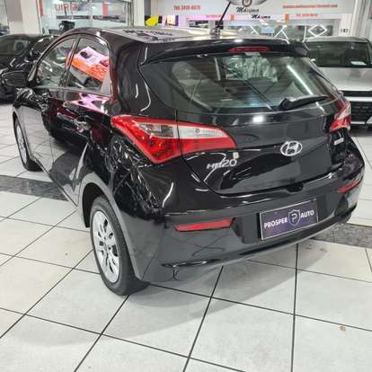HYUNDAI-HB20-2015
